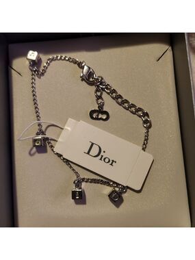 Christian Dior 📦 bracelet 💯 Authentic